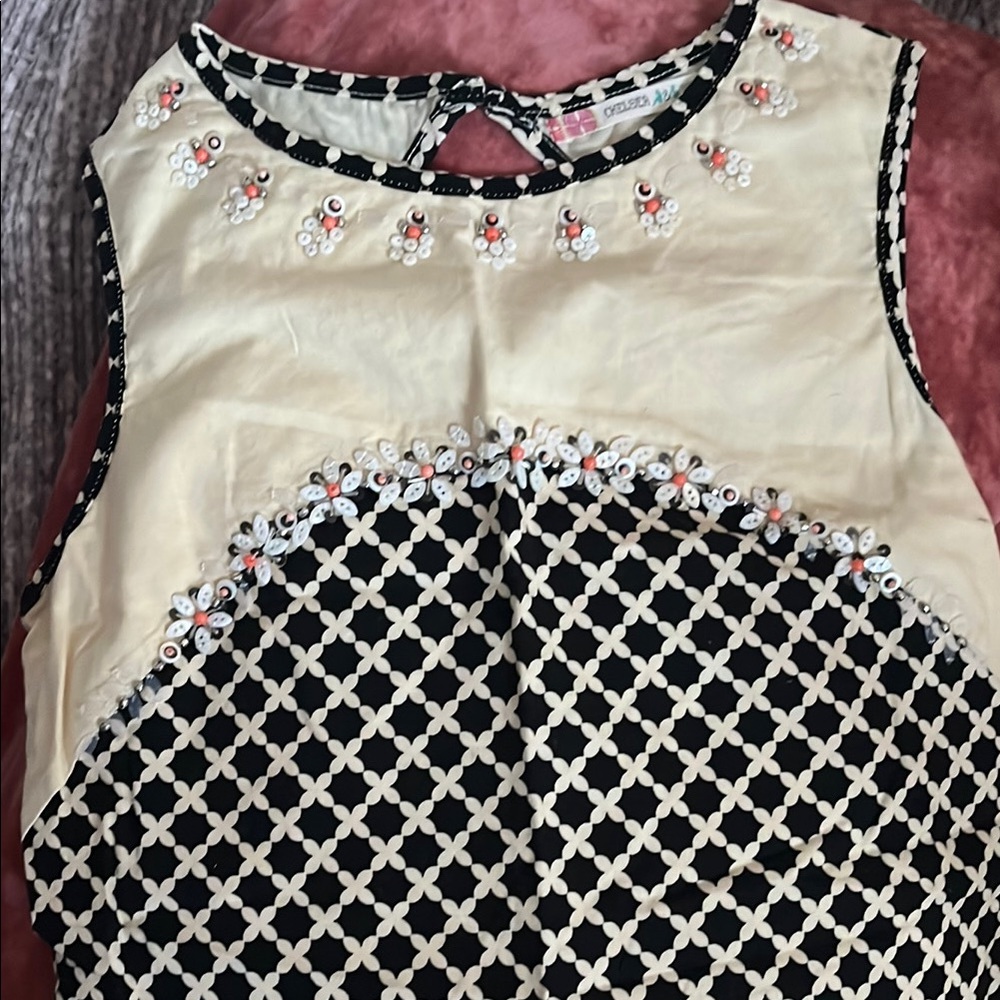 Chelsea and Violet shift Black and Cream Sleeveless dress